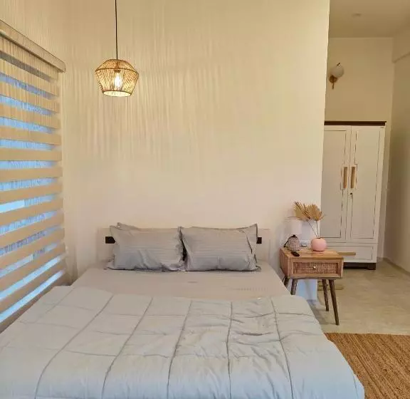 Aamiaismajoitus (B&B) Tuscan Breeze, Nandi Hills