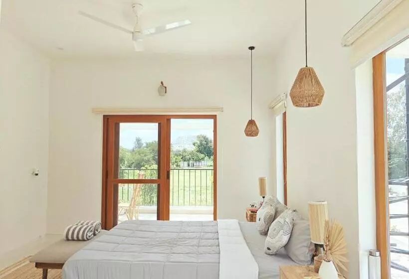 Aamiaismajoitus (B&B) Tuscan Breeze, Nandi Hills