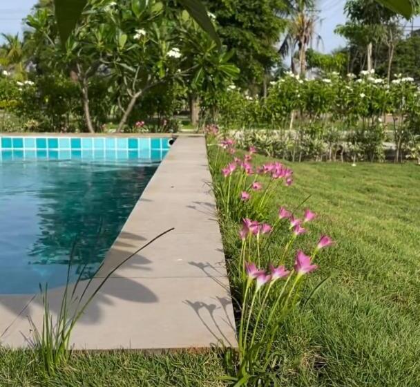 ベッドアンドブレックファースト Tuscan Breeze, Nandi Hills