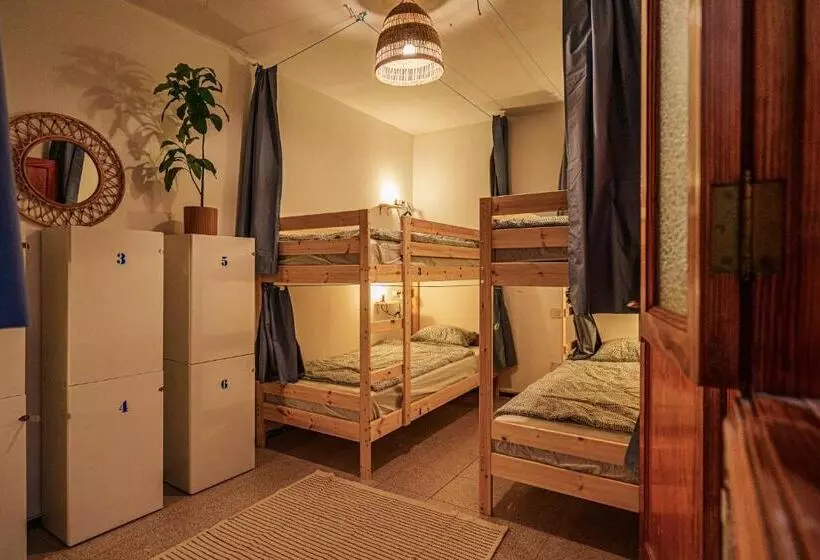 Doña Rose Surf Hostel