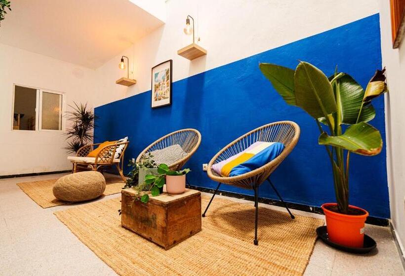 Doña Rose Surf Hostel