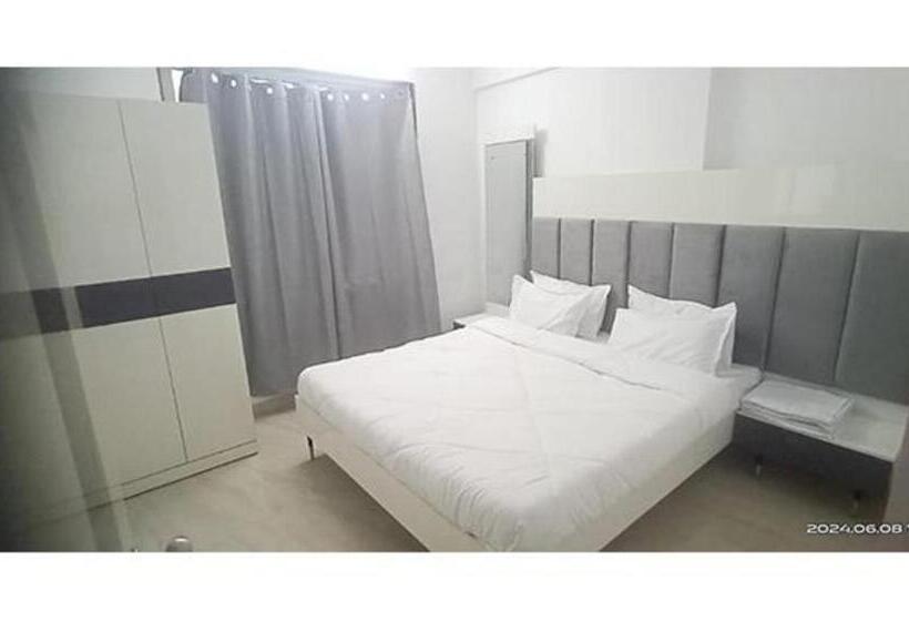 Fabhotel En Suite Nr Paras Hospital