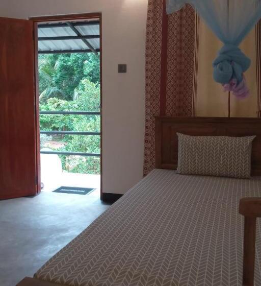 בית מלון כפרי Kudawewa Rest