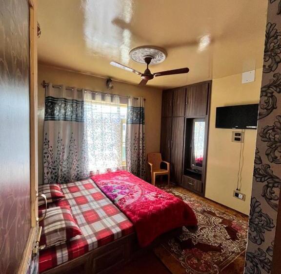 هتل Shahin Heritage And Homestays