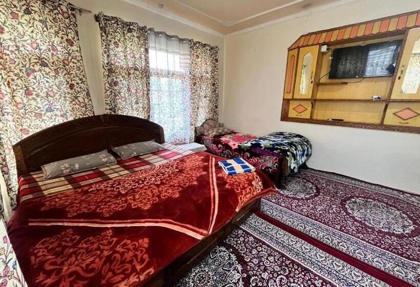 هتل Shahin Heritage And Homestays