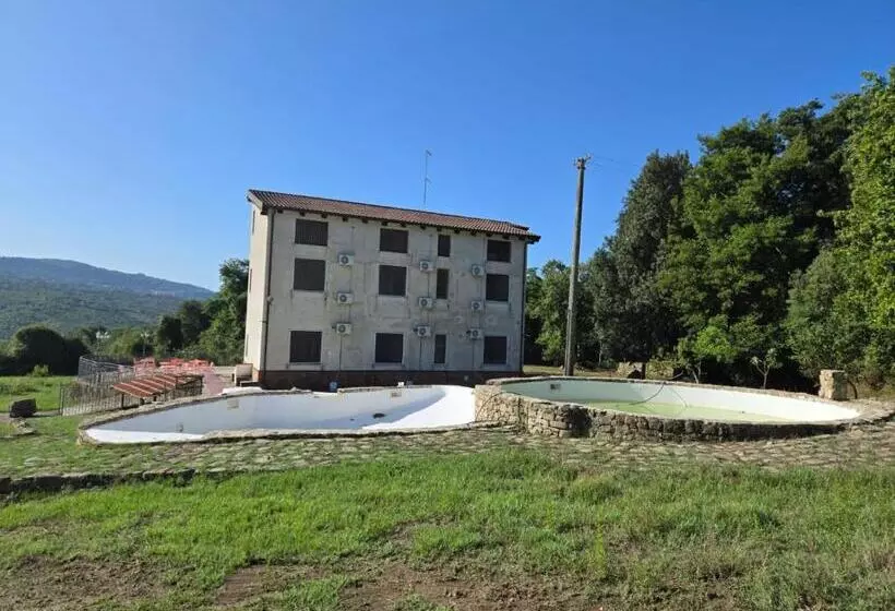ホテル Tenuta D Arienzo