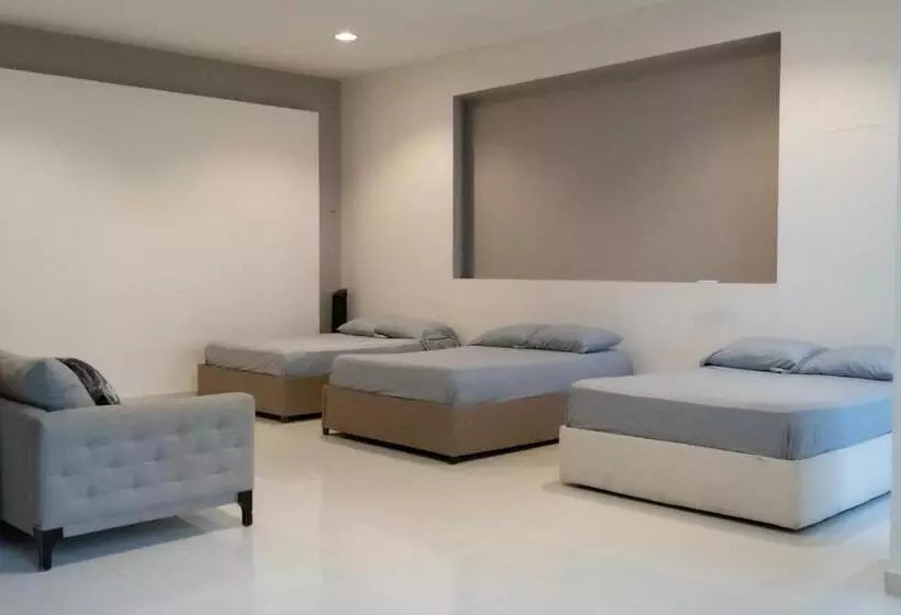 Infinity Suites Habitación Triple 105