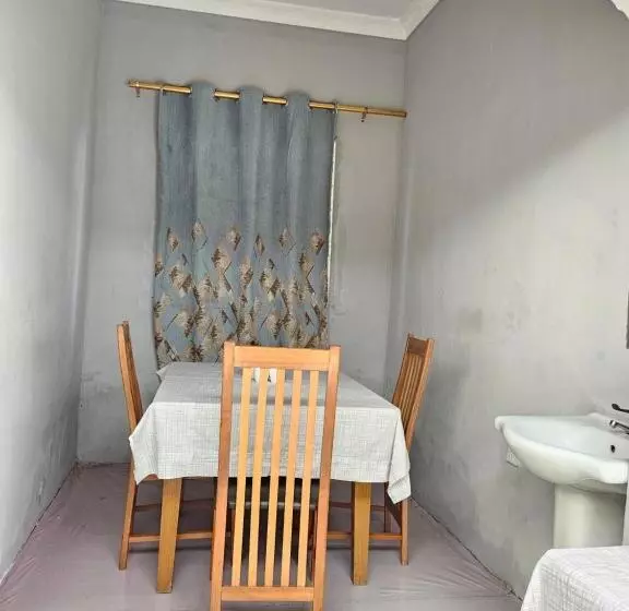 Pension Asante Hostel