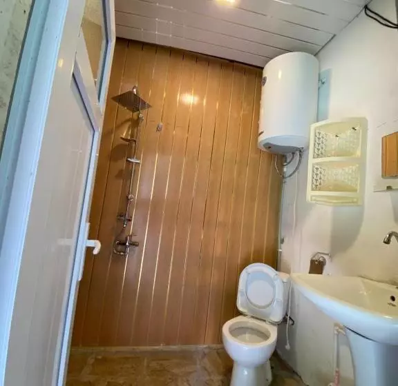 پانسیون Family Inn Glola