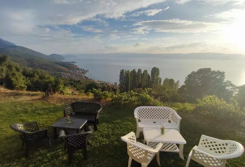 پانسیون Guest House Nakjoski