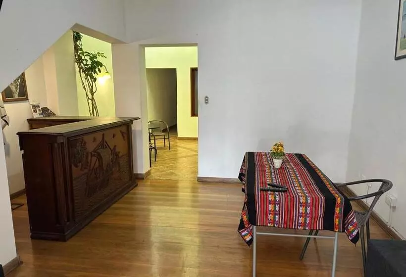ペンション Habitacion Simple Huaca Pucllana