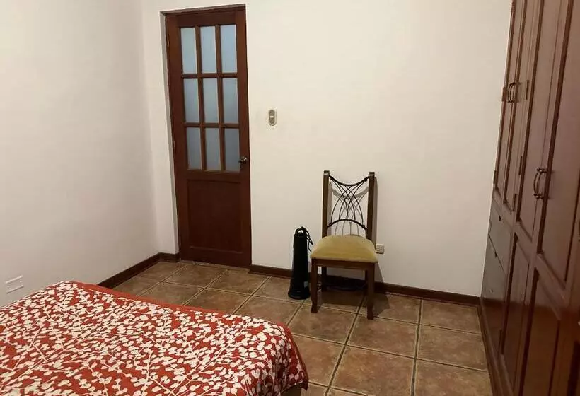 ペンション Habitacion Simple Huaca Pucllana