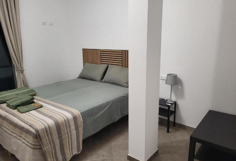 پانسیون P R A T O E O N D E