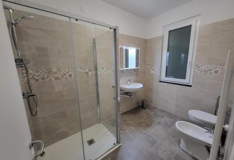 پانسیون P R A T O E O N D E