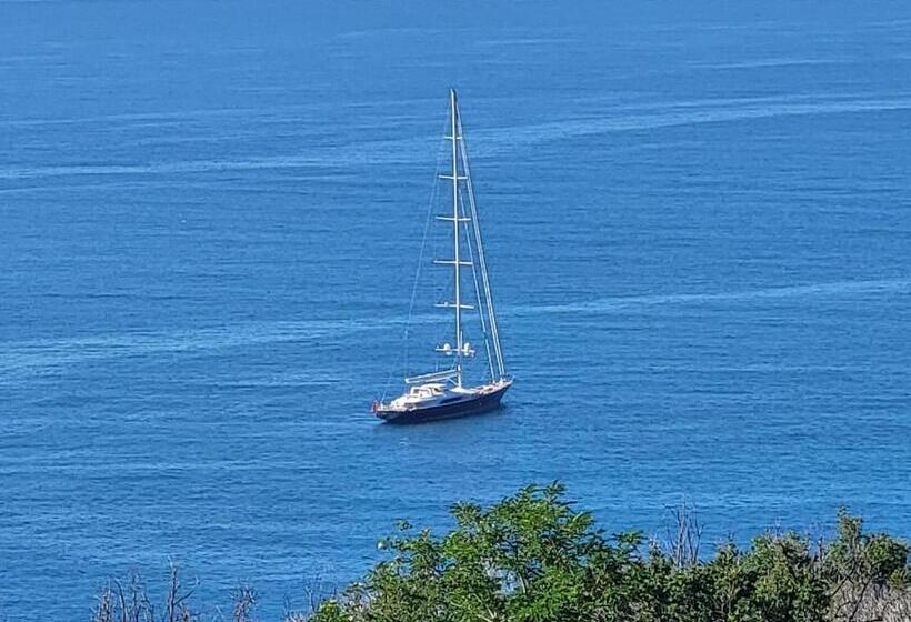 پانسیون P R A T O E O N D E