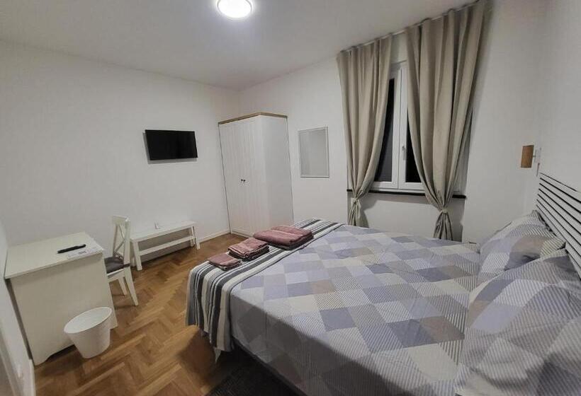 پانسیون P R A T O E O N D E