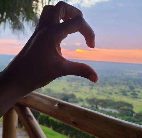 استراحتگاه Baboon Lodge Queen Elizabeth