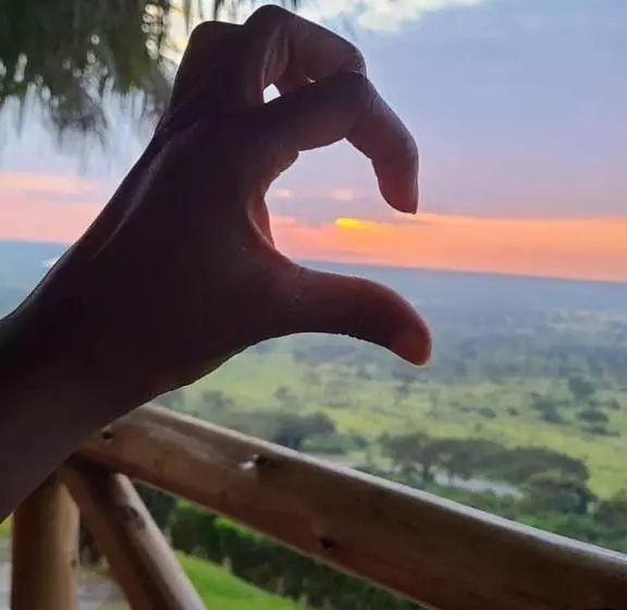 استراحتگاه Baboon Lodge Queen Elizabeth