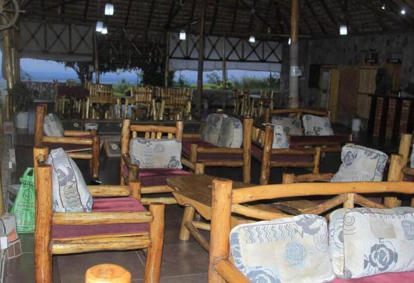 استراحتگاه Baboon Lodge Queen Elizabeth