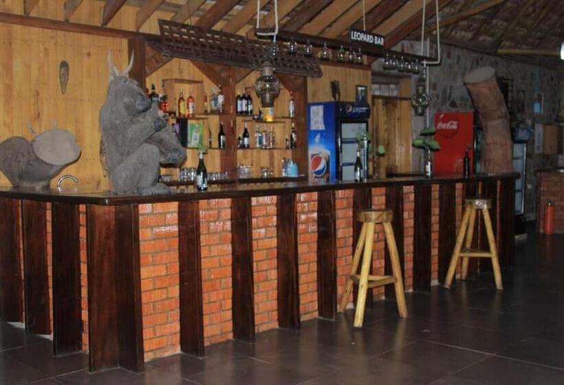 استراحتگاه Baboon Lodge Queen Elizabeth