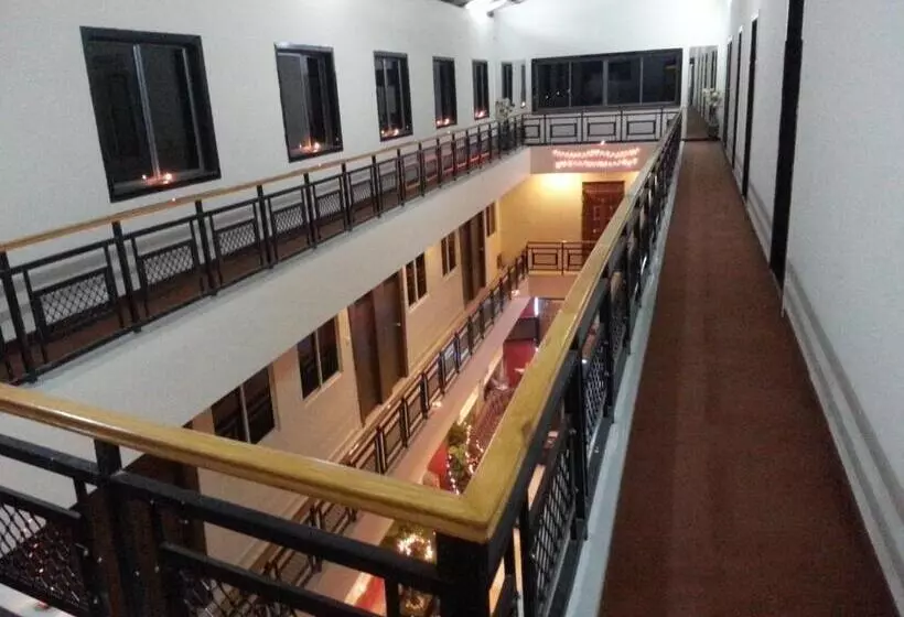 Shiv Hotel Bhuj