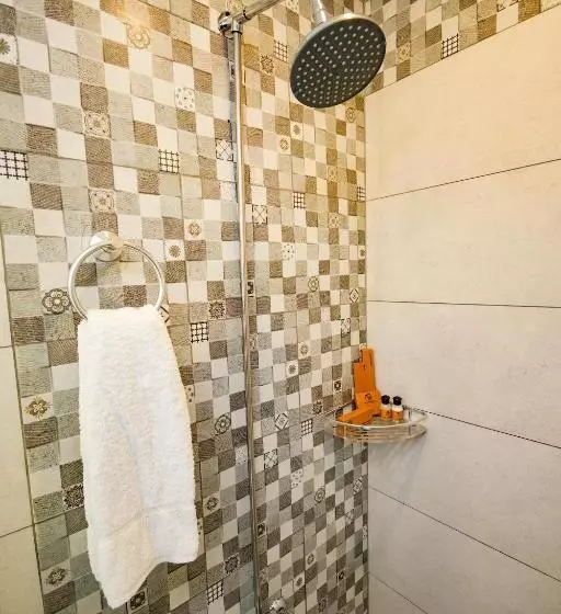 The Consorts Hotels & Resorts Hunza Attabad Lake