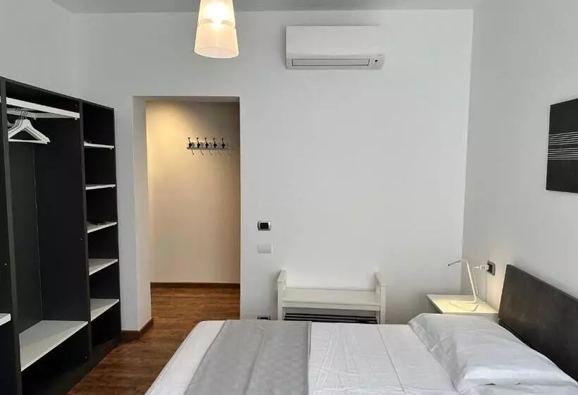 ベッドアンドブレックファースト All Ombra Della Magnolia