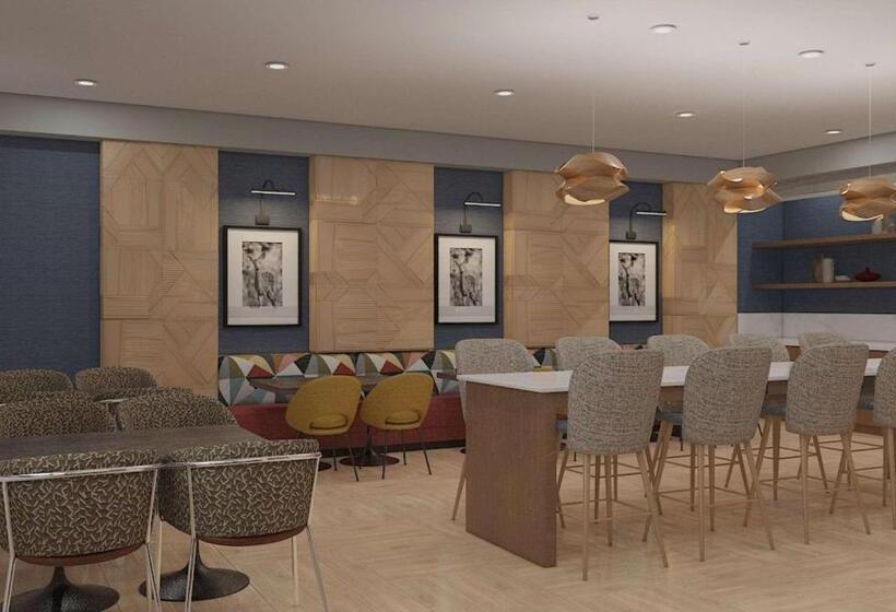 Cambria Hotel Pigeon Forge