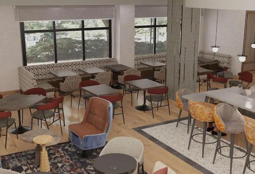 Cambria Hotel Pigeon Forge