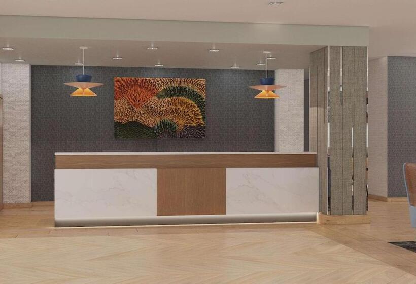 Cambria Hotel Pigeon Forge