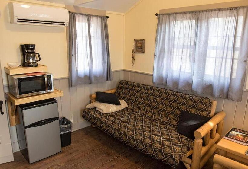 فندق Camp Pin Oak