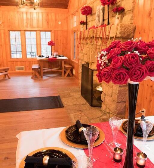 فندق Camp Pin Oak