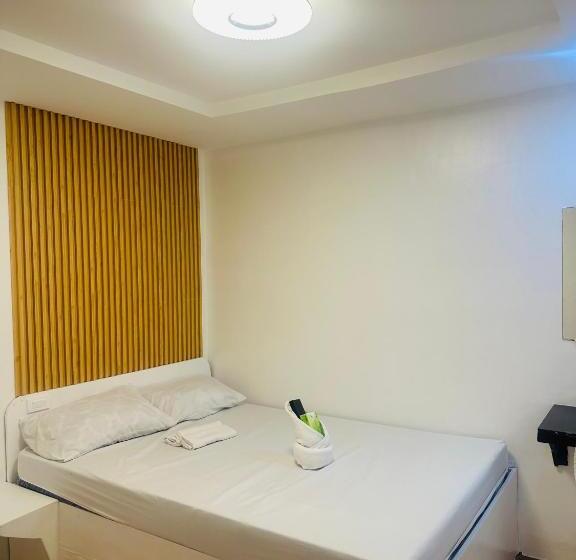 Hotel Quinns Dormitel Triumph