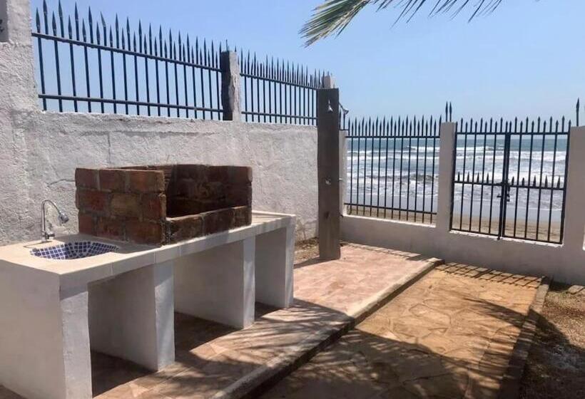 پانسیون Casa Playa Jade