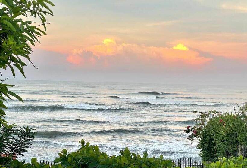 پانسیون Casa Playa Jade