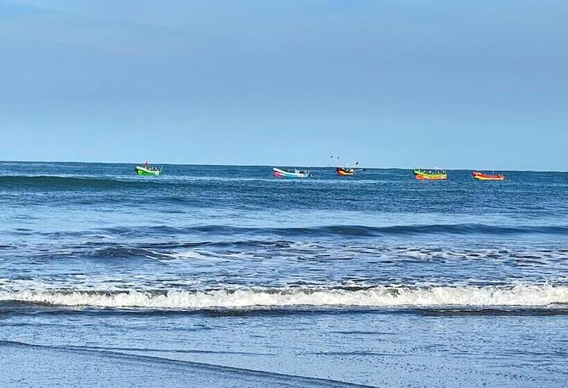 پانسیون Casa Playa Jade