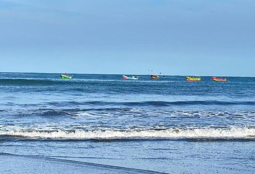 پانسیون Casa Playa Jade