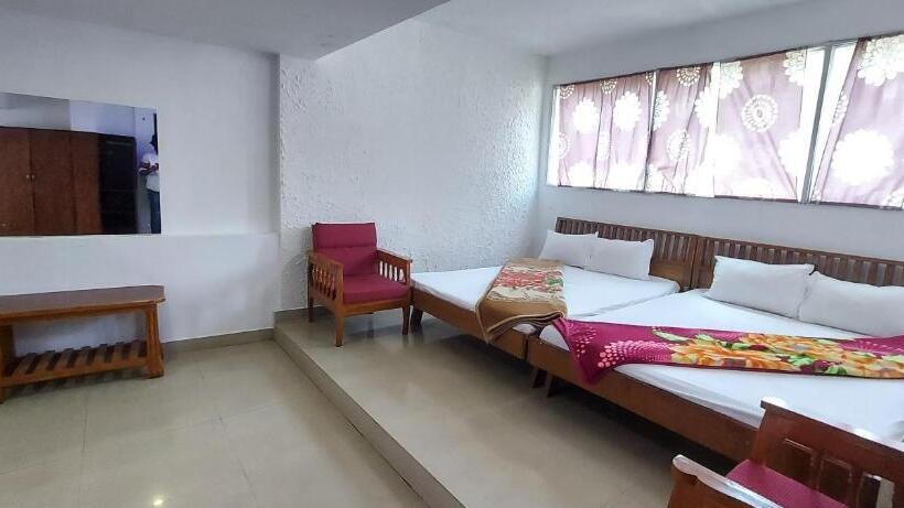 پانسیون Kodai Peak