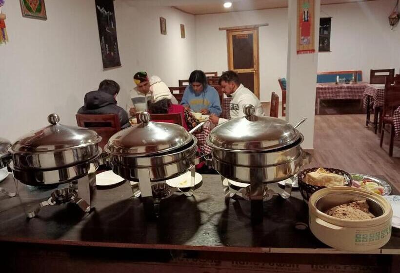 Pensjonat Losar Guest House Ladakh By Lexstays