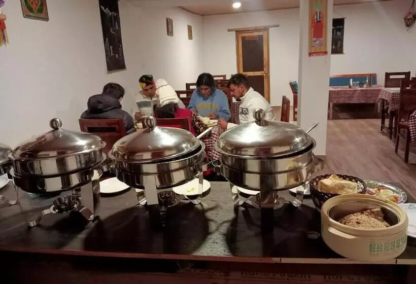 ペンション Losar Guest House Ladakh By Lexstays