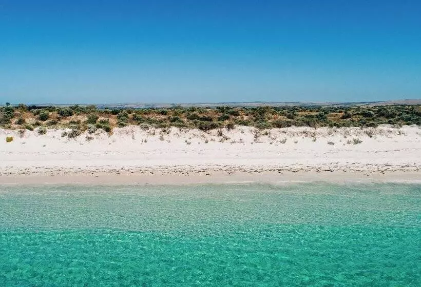 リゾートホテル Rumi On Louth