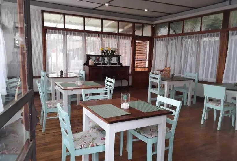 Vh Hotel V
