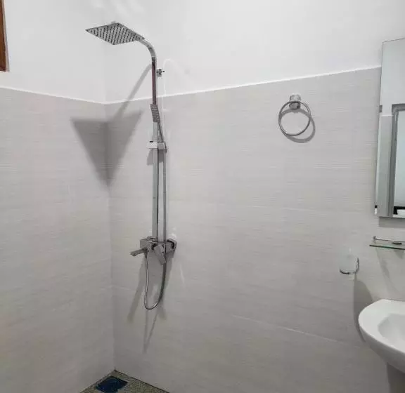 ユースホステル Onel Rest Inn