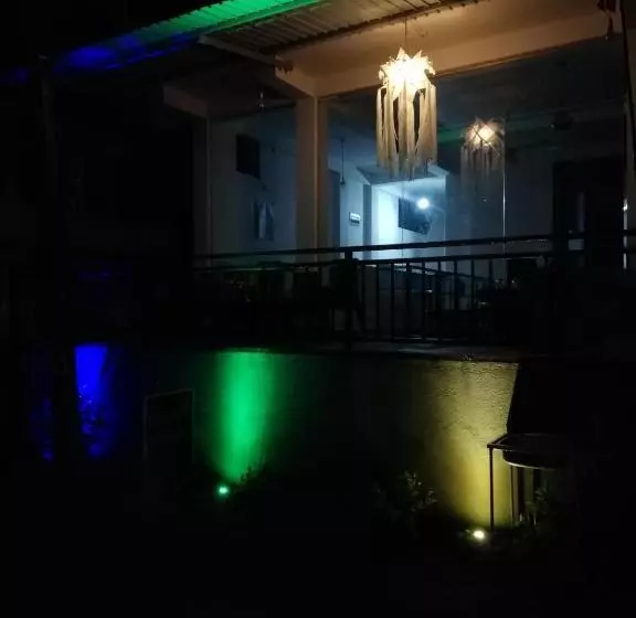 ユースホステル Onel Rest Inn