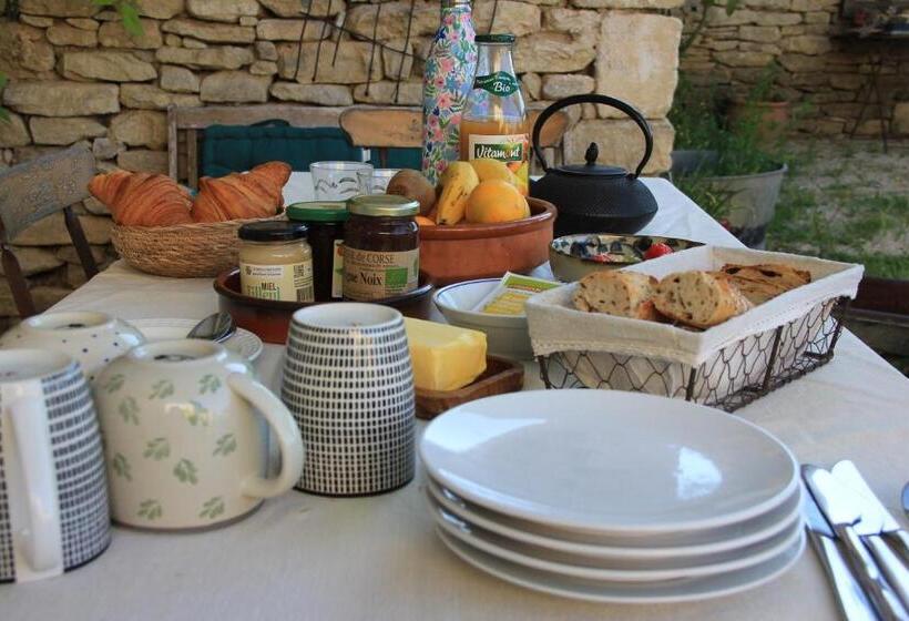 مبيت وإفطار Mascalou