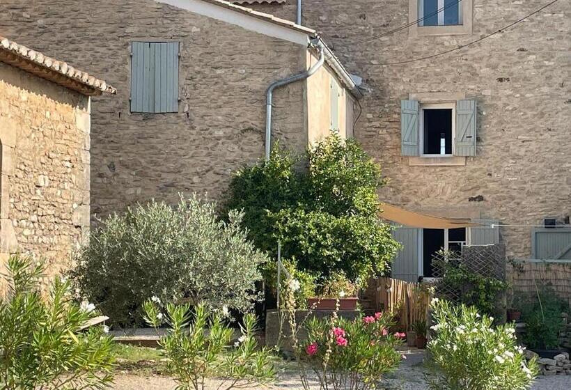 مبيت وإفطار Mascalou