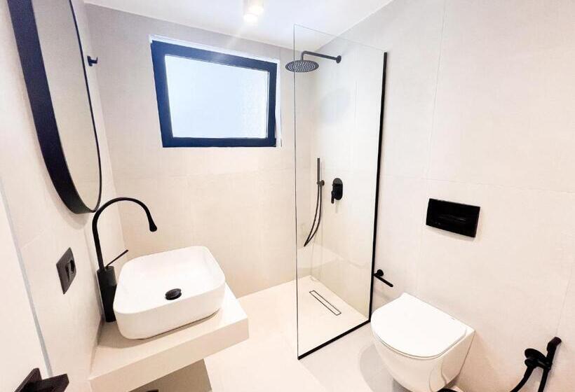 تختخواب و صبحانه Siar Rooms