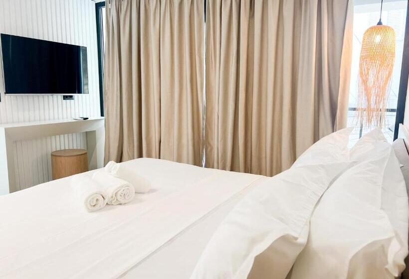 تختخواب و صبحانه Siar Rooms