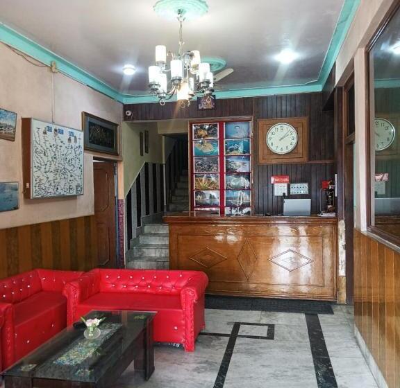 Отель 7  High Rock