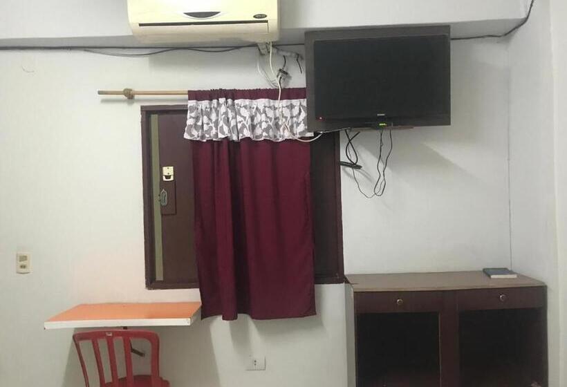 هتل کپسول Don Carmelo